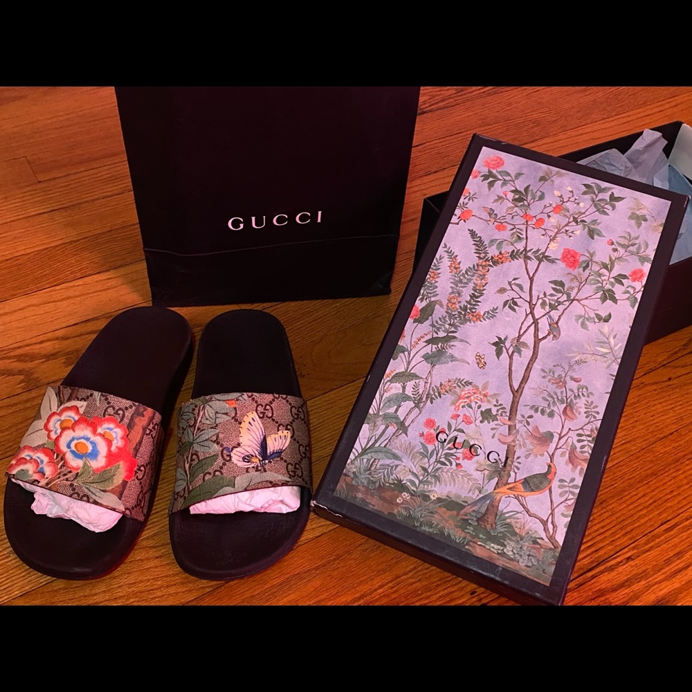 Last Pair. 2/2 Total Gucci Slides